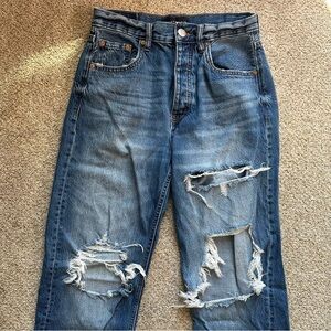 Aeropostale’s 90’s baggy jeans